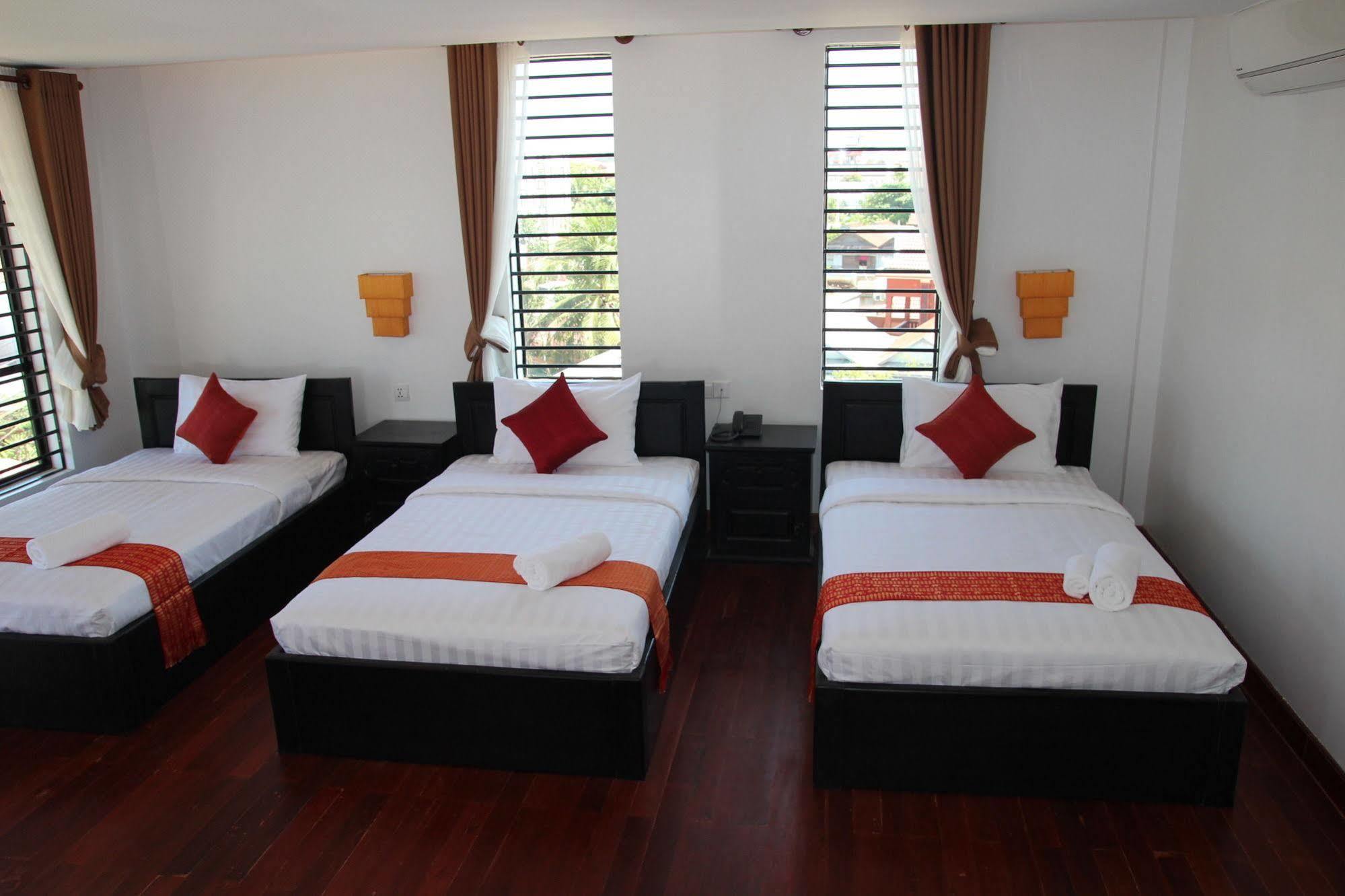 Hotel Baan Soksan à Siem Reap Extérieur photo