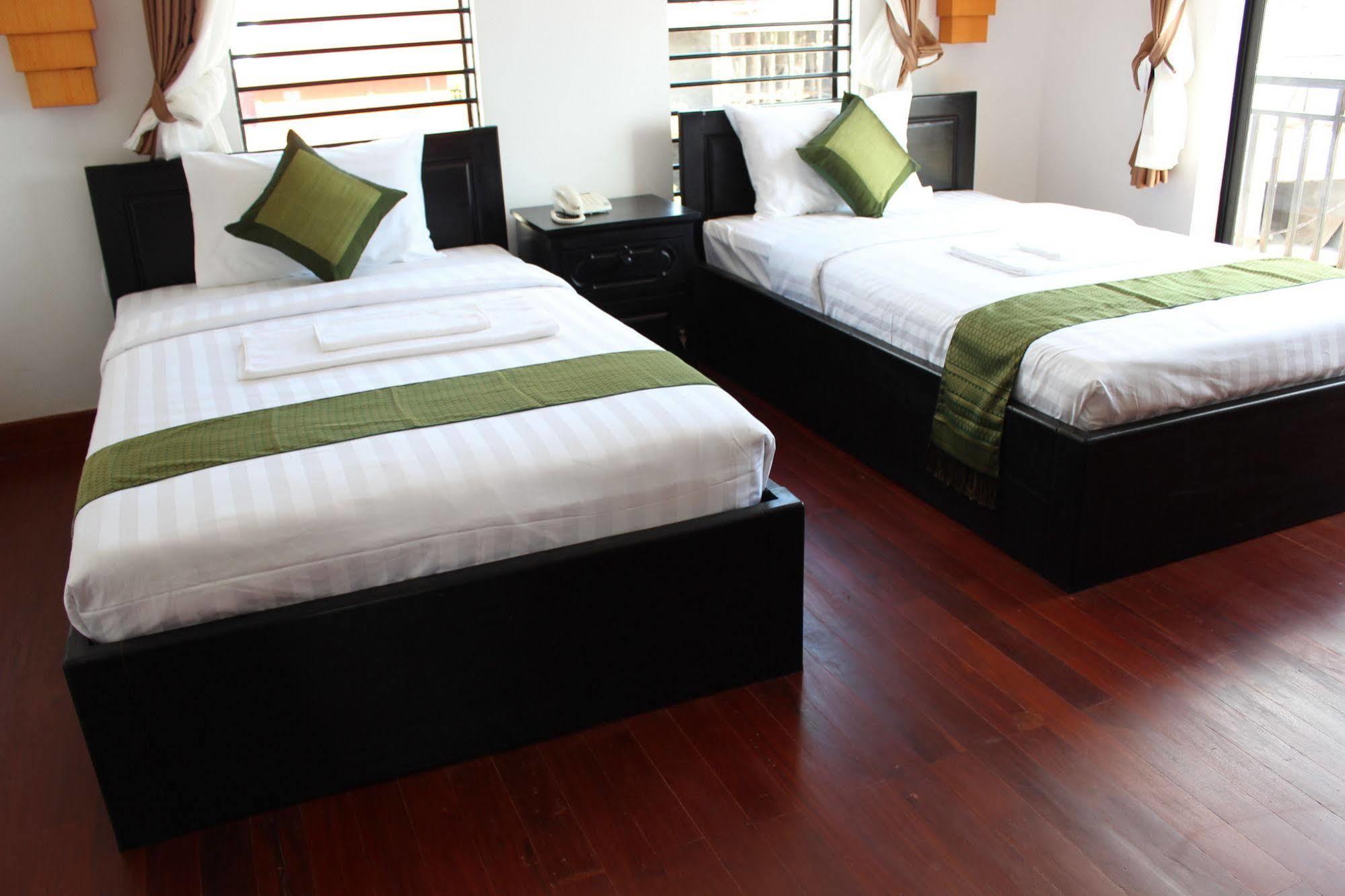 Hotel Baan Soksan à Siem Reap Extérieur photo