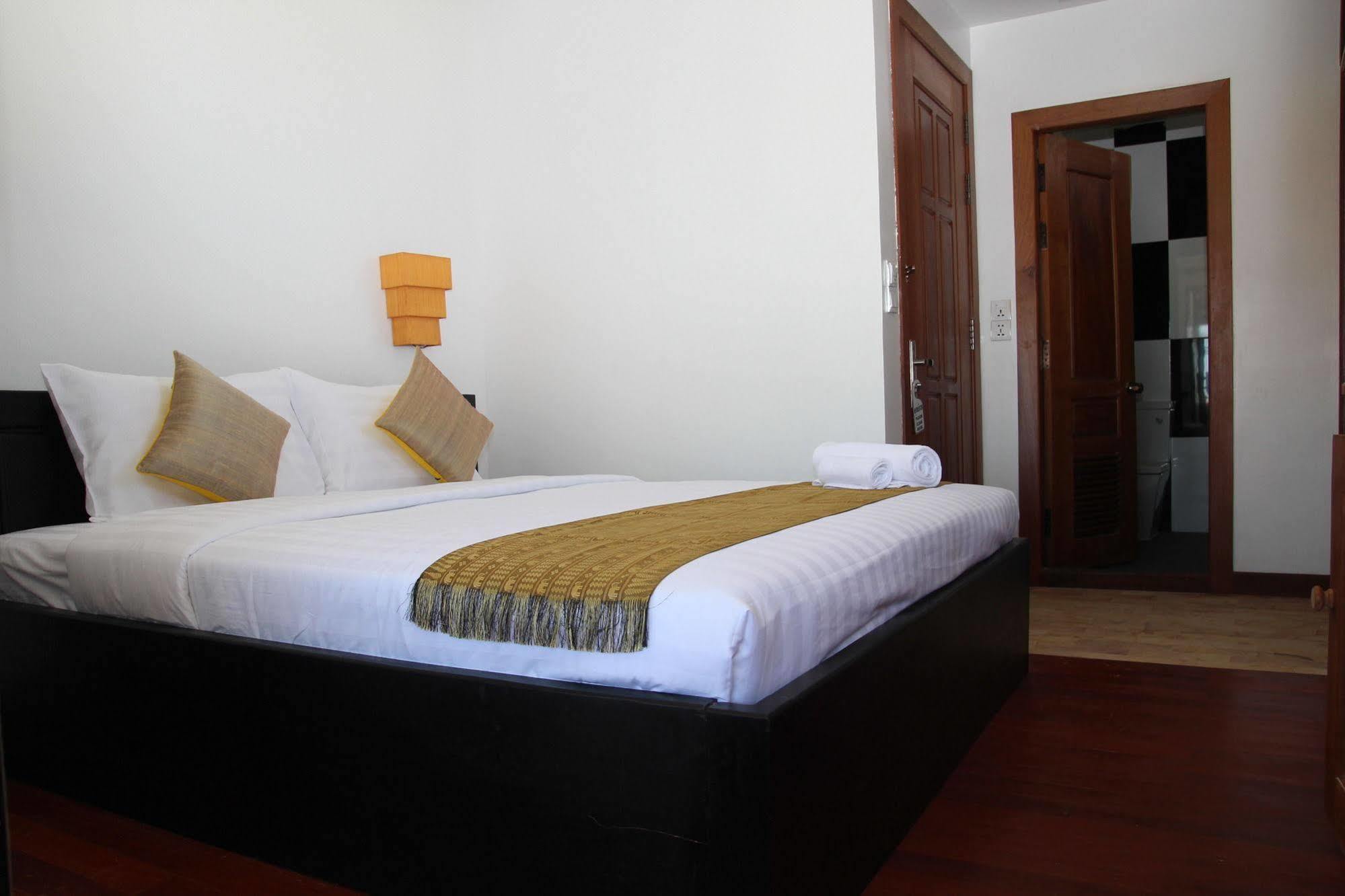 Hotel Baan Soksan à Siem Reap Extérieur photo