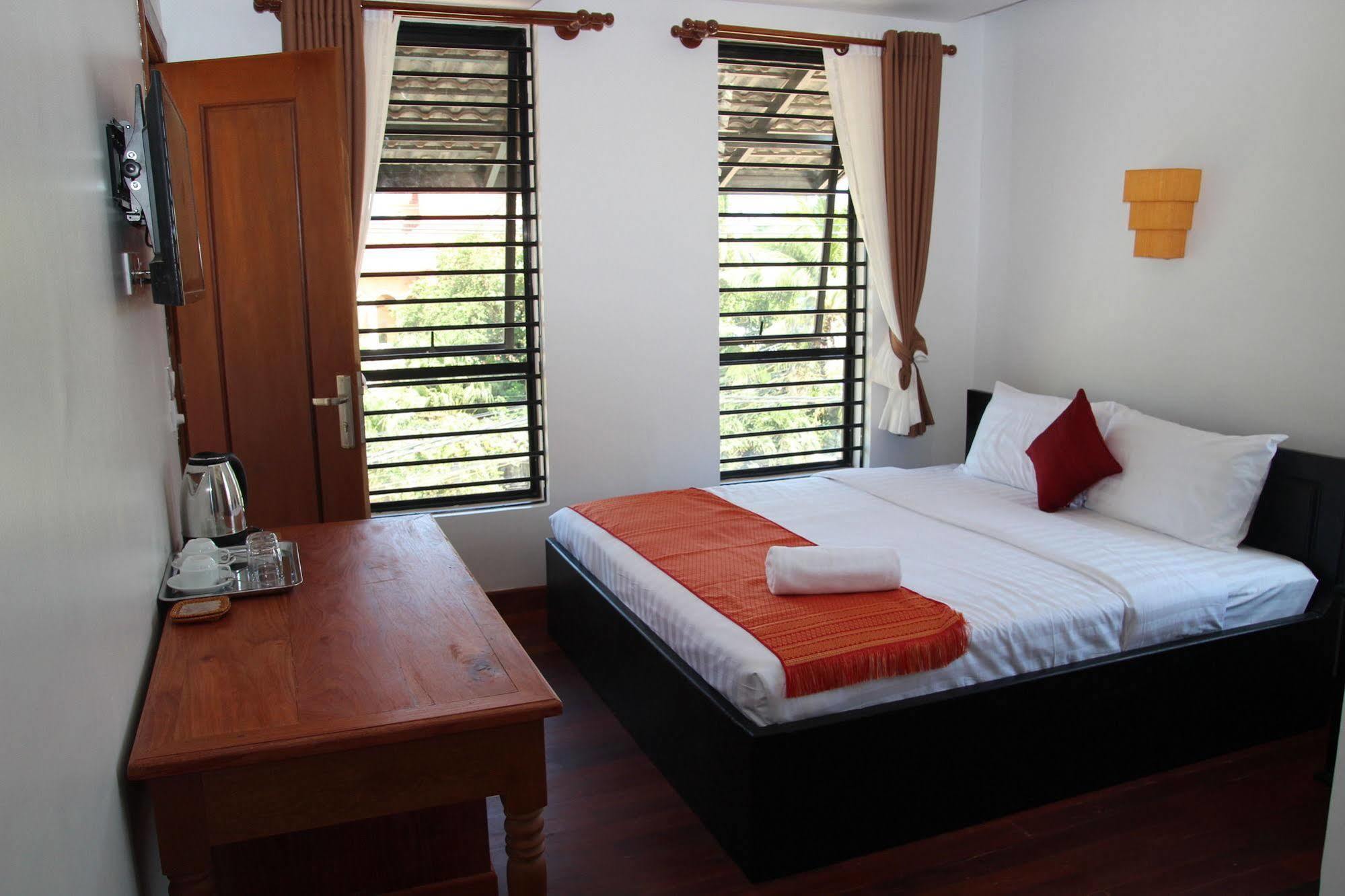 Hotel Baan Soksan à Siem Reap Extérieur photo